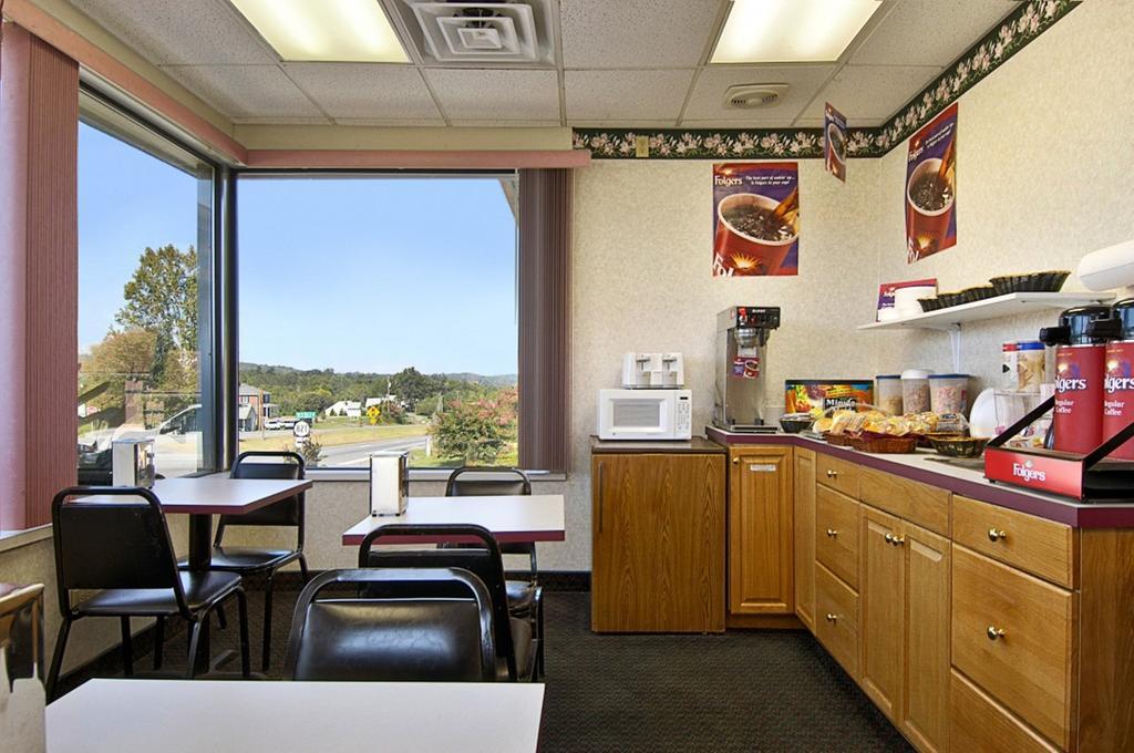 Travelodge By Wyndham Ridgeway Area 2*